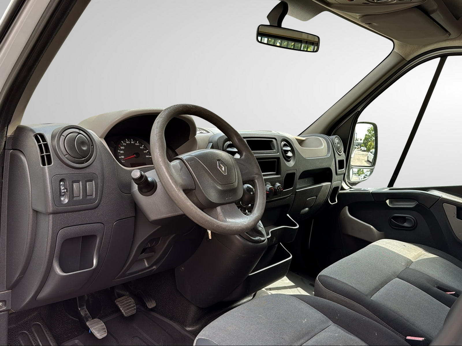 RENAULT Master T35 2.3dCi L2H1-image-13