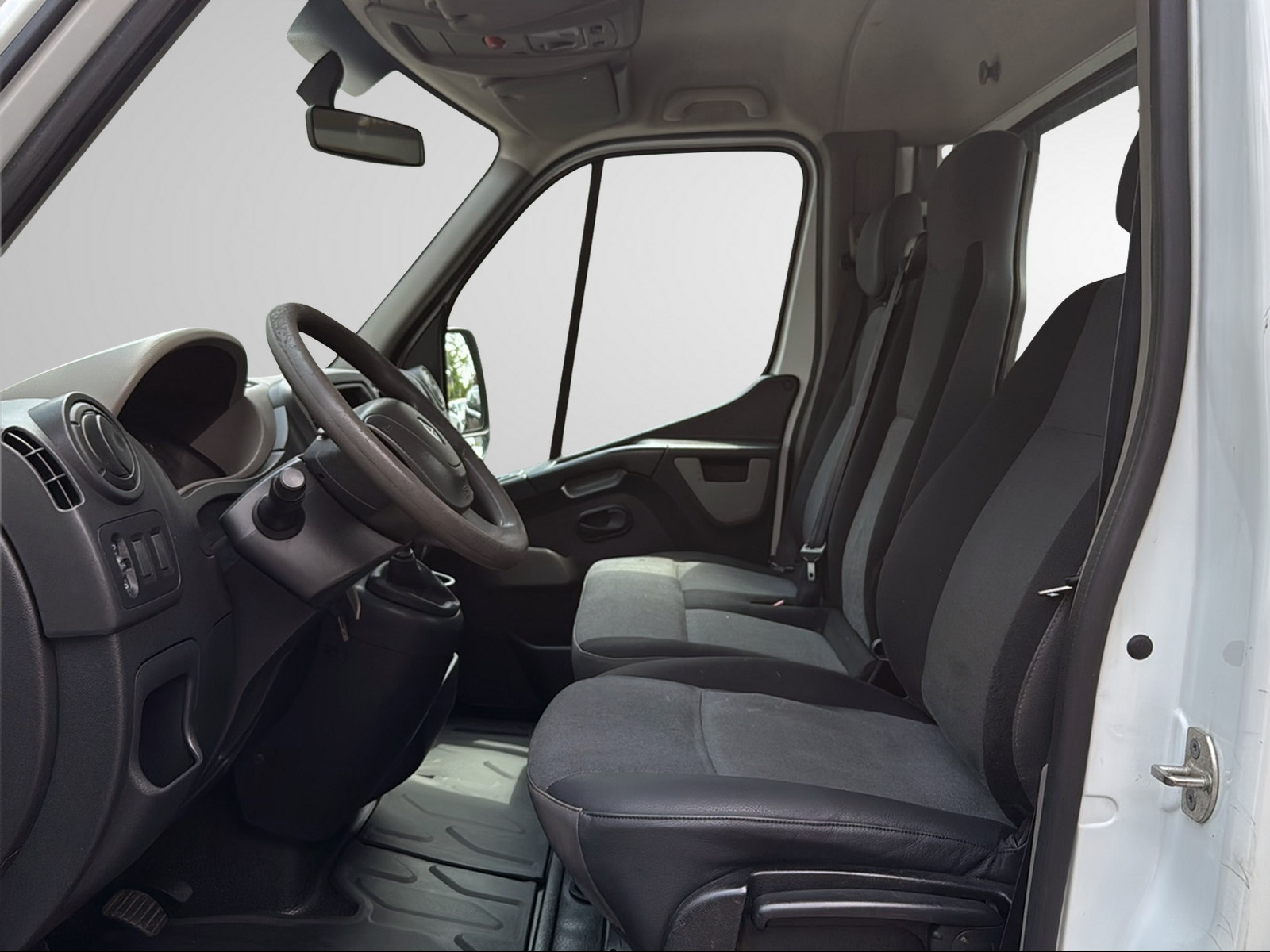 RENAULT Master T35 2.3dCi L2H1-image-12