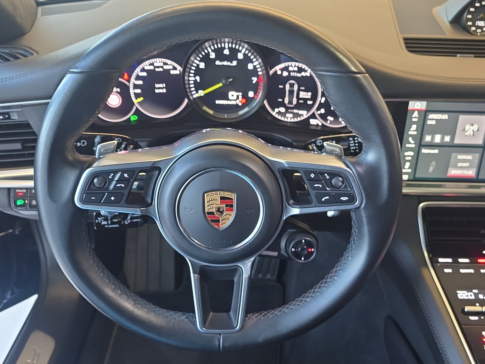 PORSCHE Panamera Turbo S E-Hybrid Sport Turismo PDK-image-9