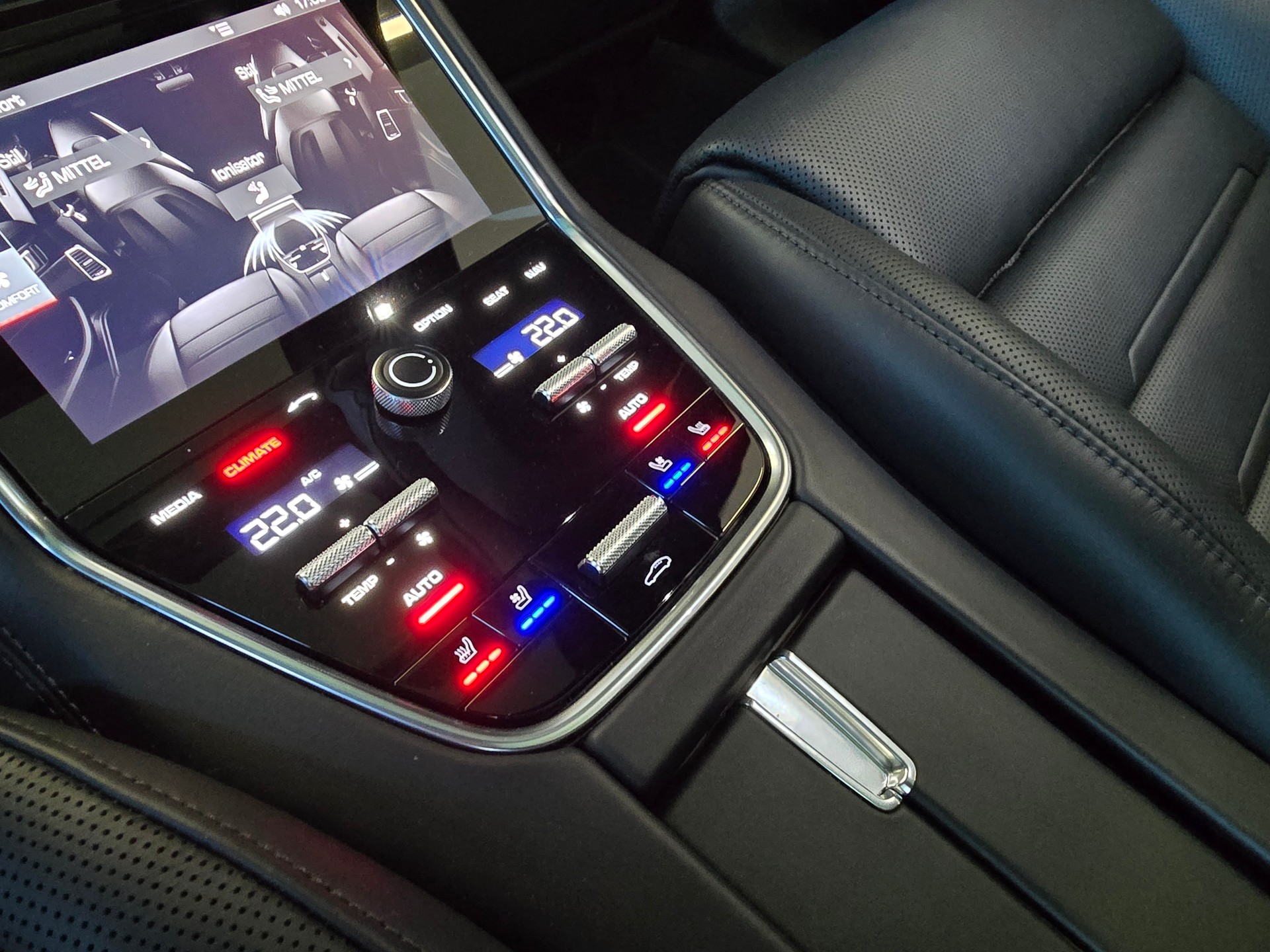 PORSCHE Panamera Turbo S E-Hybrid Sport Turismo PDK-image-21