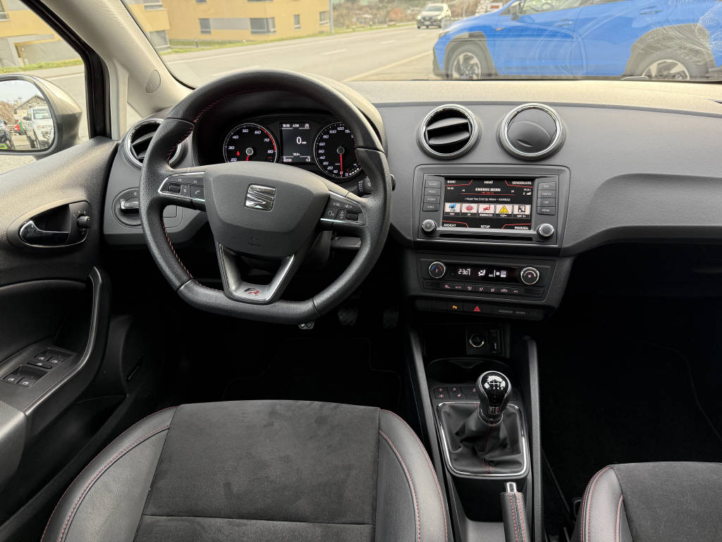 SEAT Ibiza 1.4 TSI 150 ACT Swiss FR-image-11
