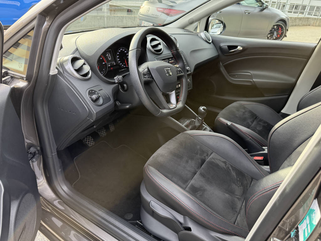 SEAT Ibiza 1.4 TSI 150 ACT Swiss FR-image-13
