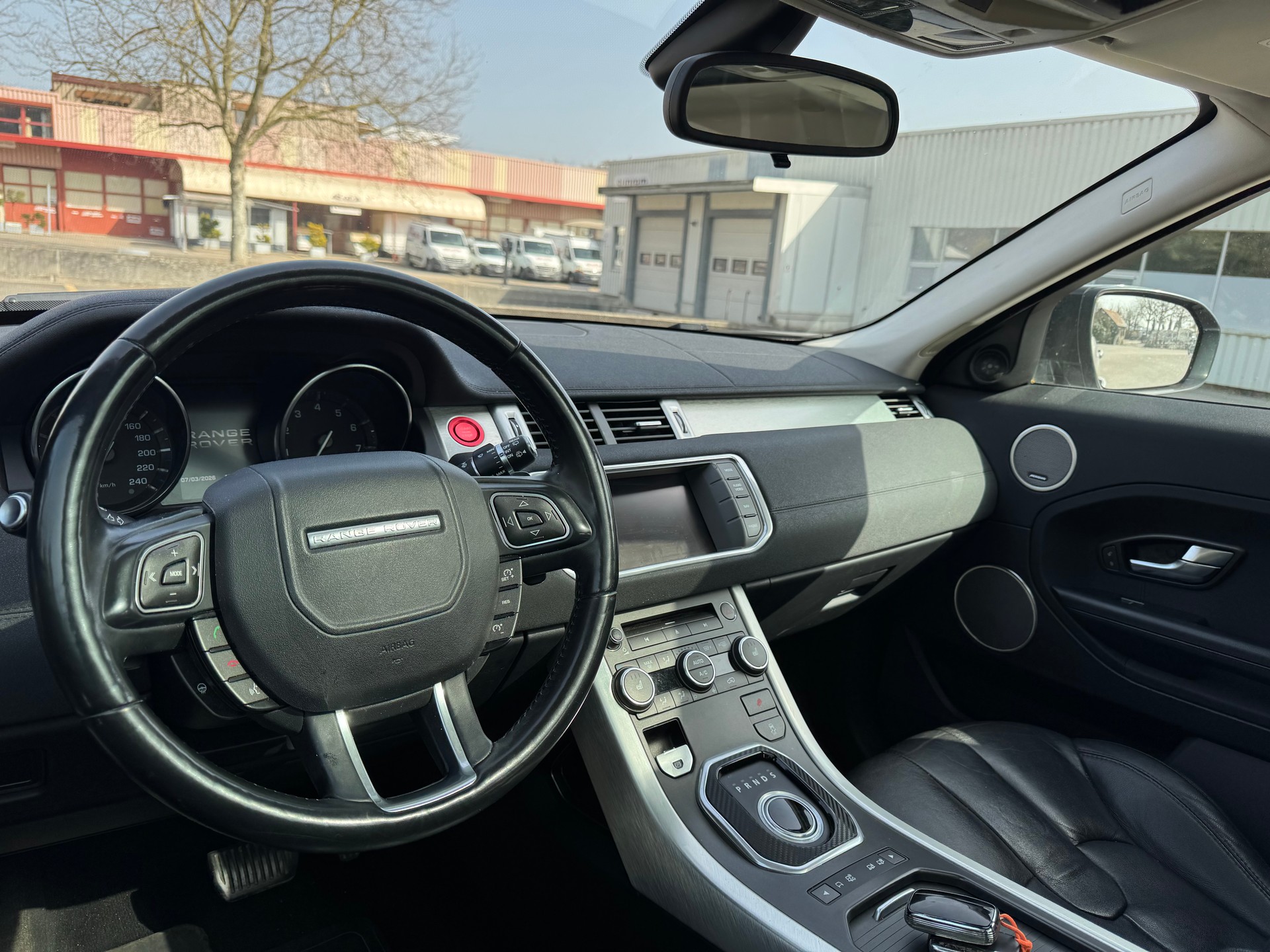 LAND ROVER Range Rover Evoque 2.0 Si4 Prestige AT6-image-9