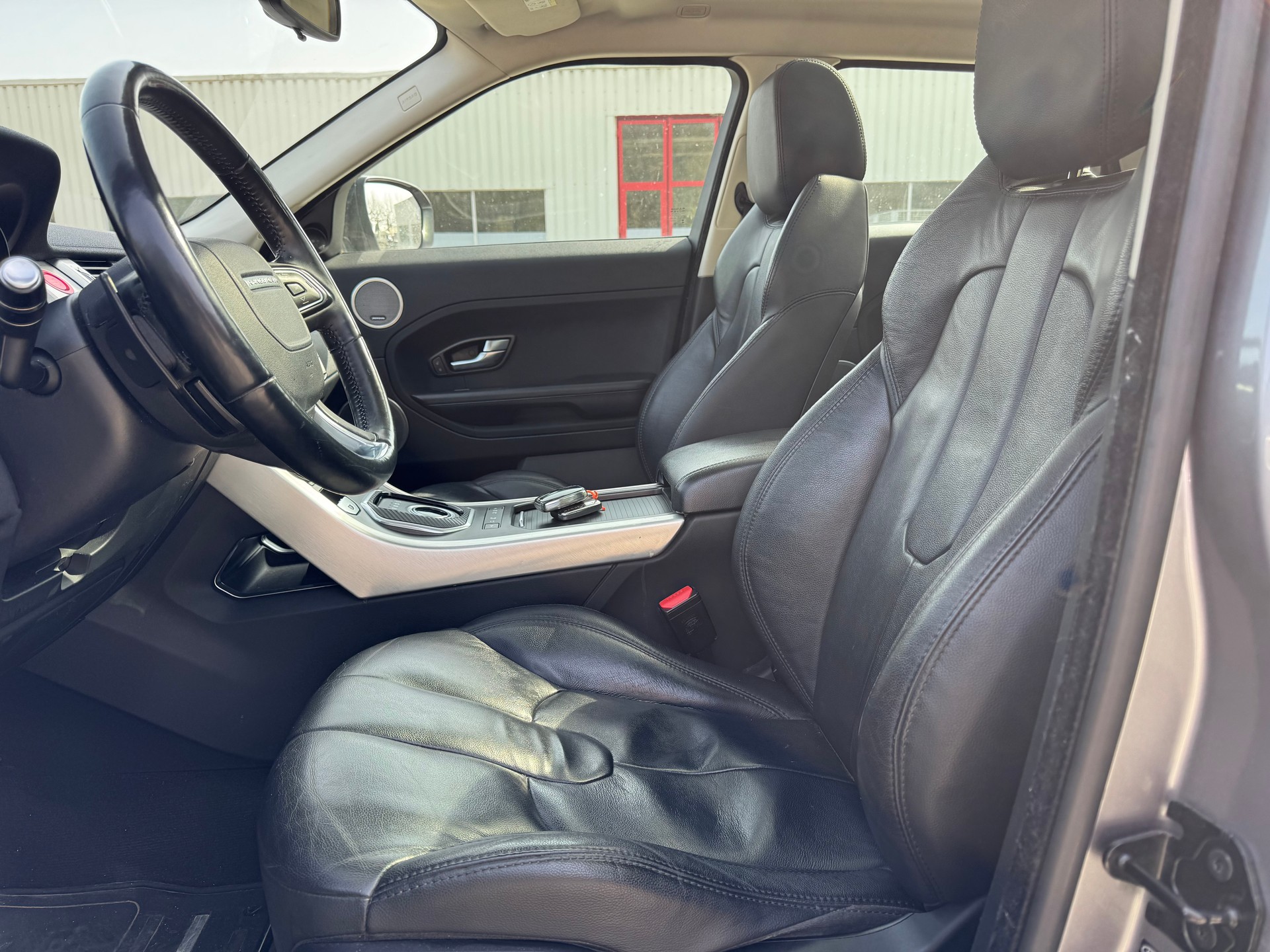 LAND ROVER Range Rover Evoque 2.0 Si4 Prestige AT6-image-6