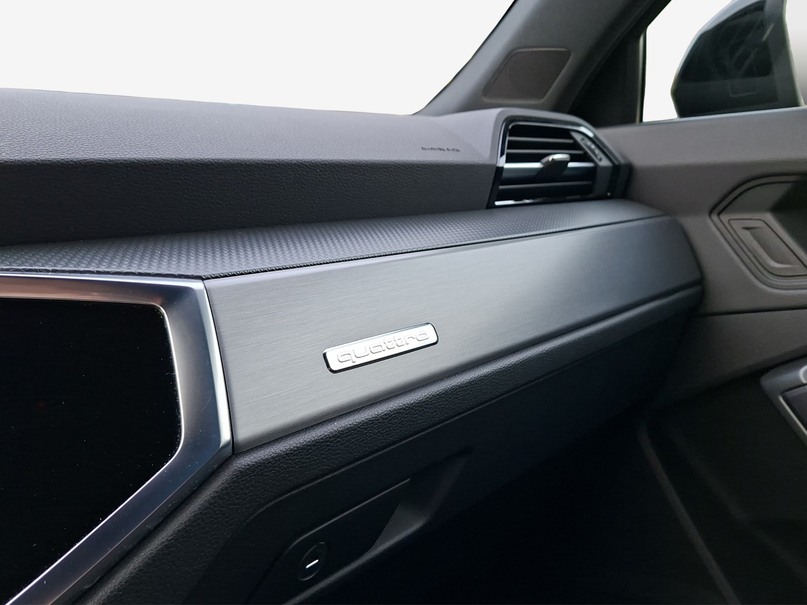 AUDI Q3 Sportback 40 TDI S line Attraction quattro S-tronic-image-15