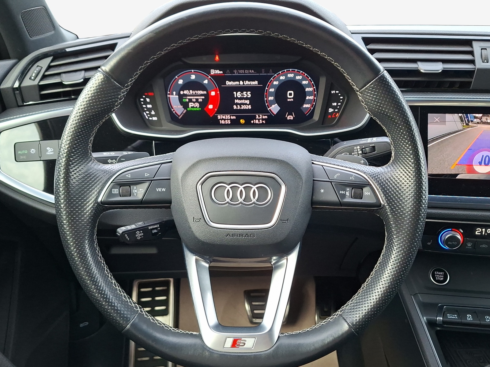 AUDI Q3 Sportback 40 TDI S line Attraction quattro S-tronic-image-9