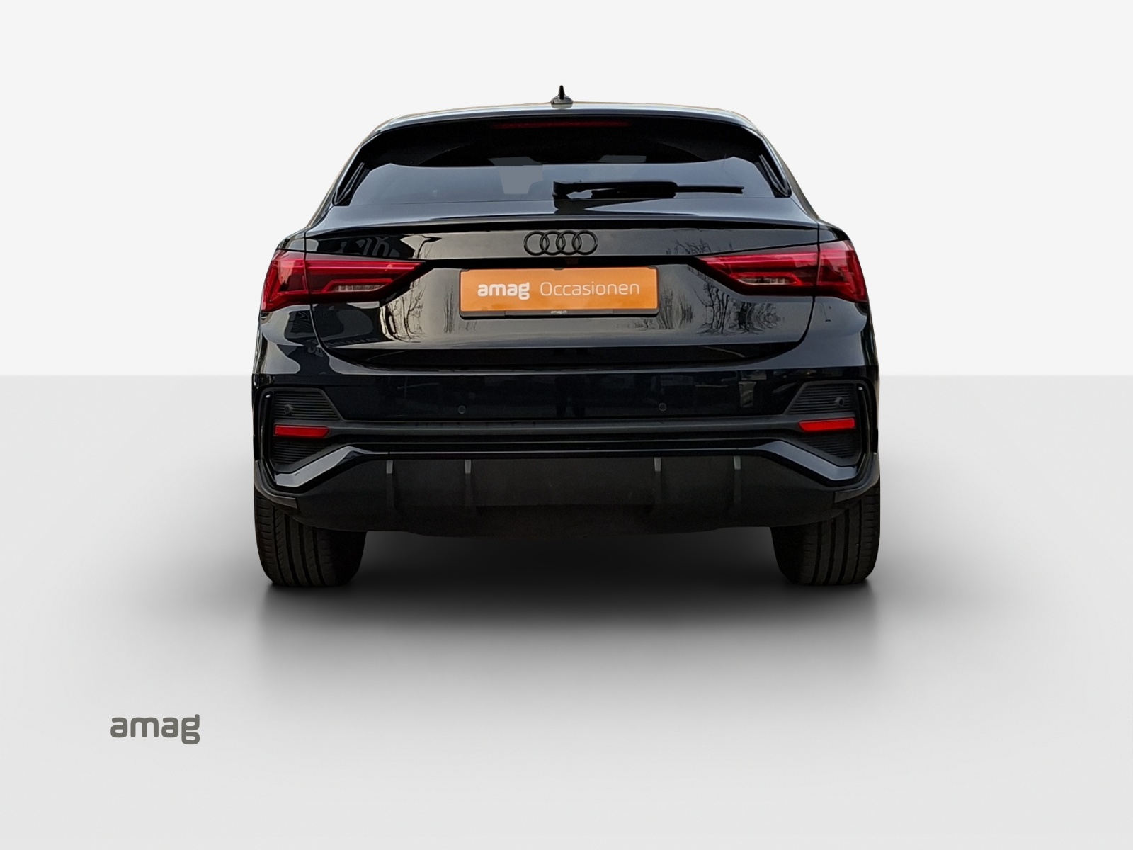 AUDI Q3 Sportback 40 TDI S line Attraction quattro S-tronic-image-3