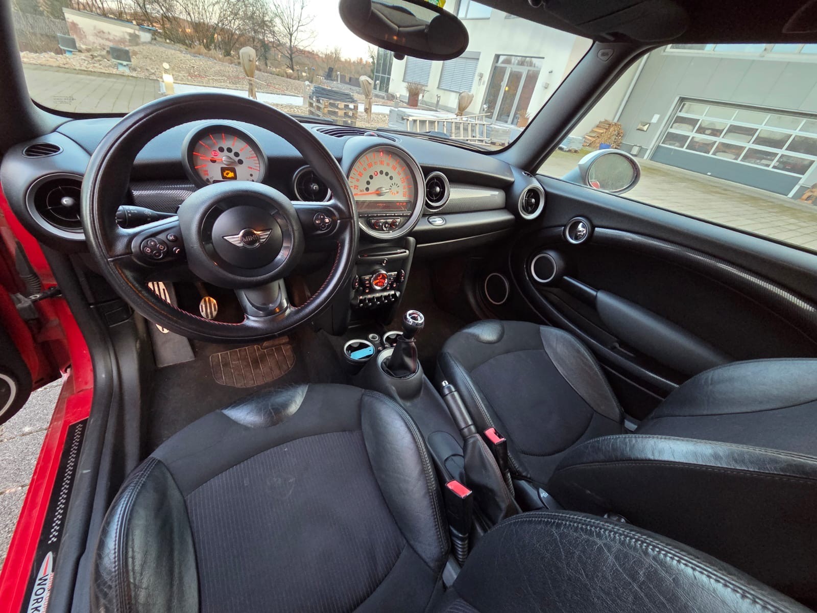 MINI Cooper S-image-11