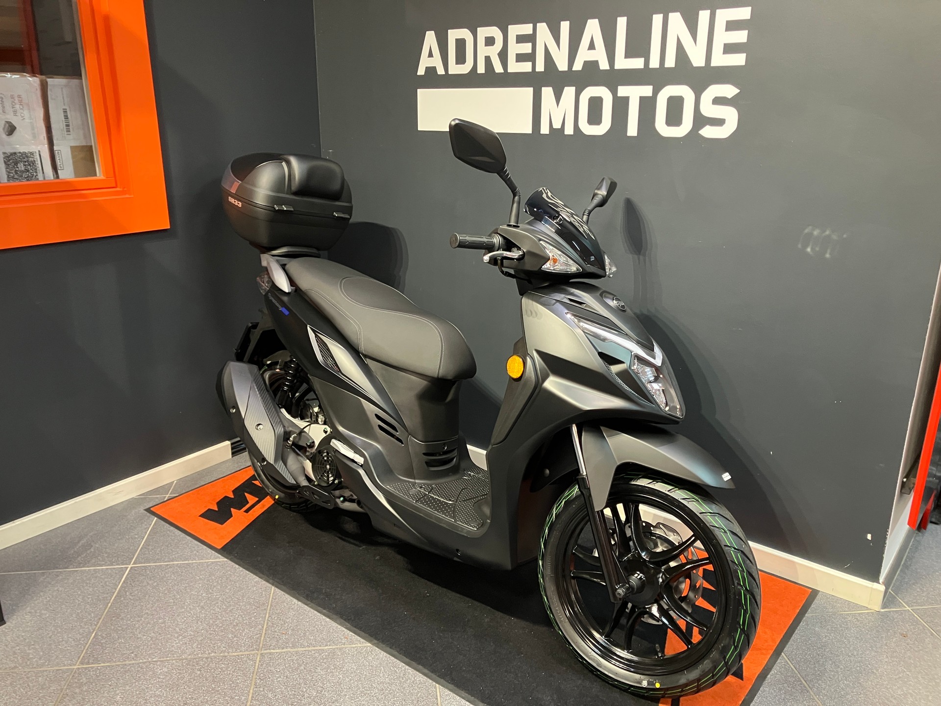 SYM Symphony 125 SR Euro 5+-showroom-element-1