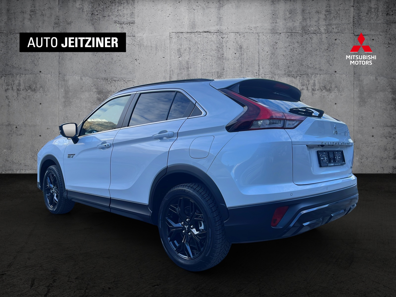 MITSUBISHI Eclipse Cross 2.4 PHEV Blackline 4WD-image-5