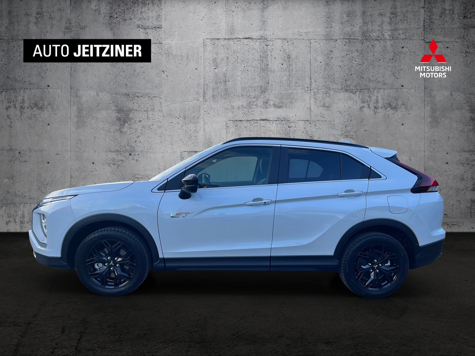 MITSUBISHI Eclipse Cross 2.4 PHEV Blackline 4WD-image-4