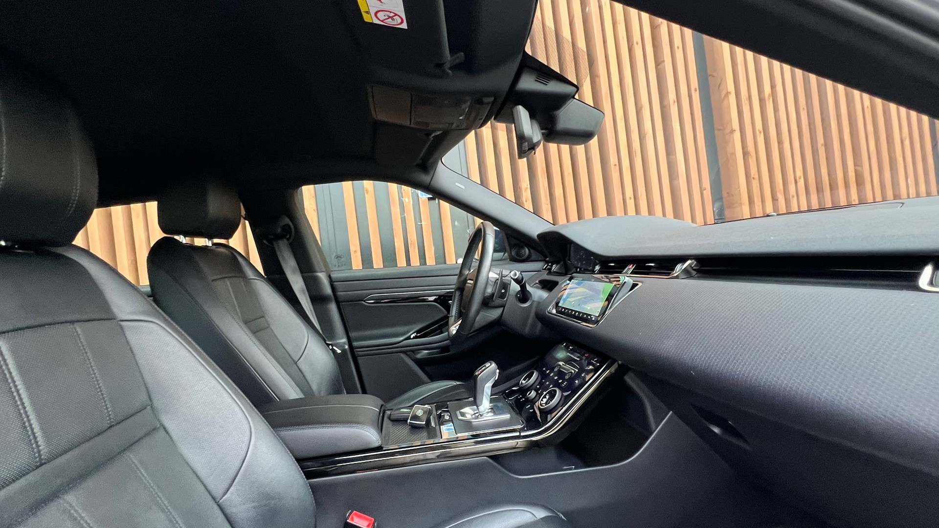 LAND ROVER RANGE ROVER EVOQUE R-DYNAMIC P 200 AT9 l 200 PS-image-23