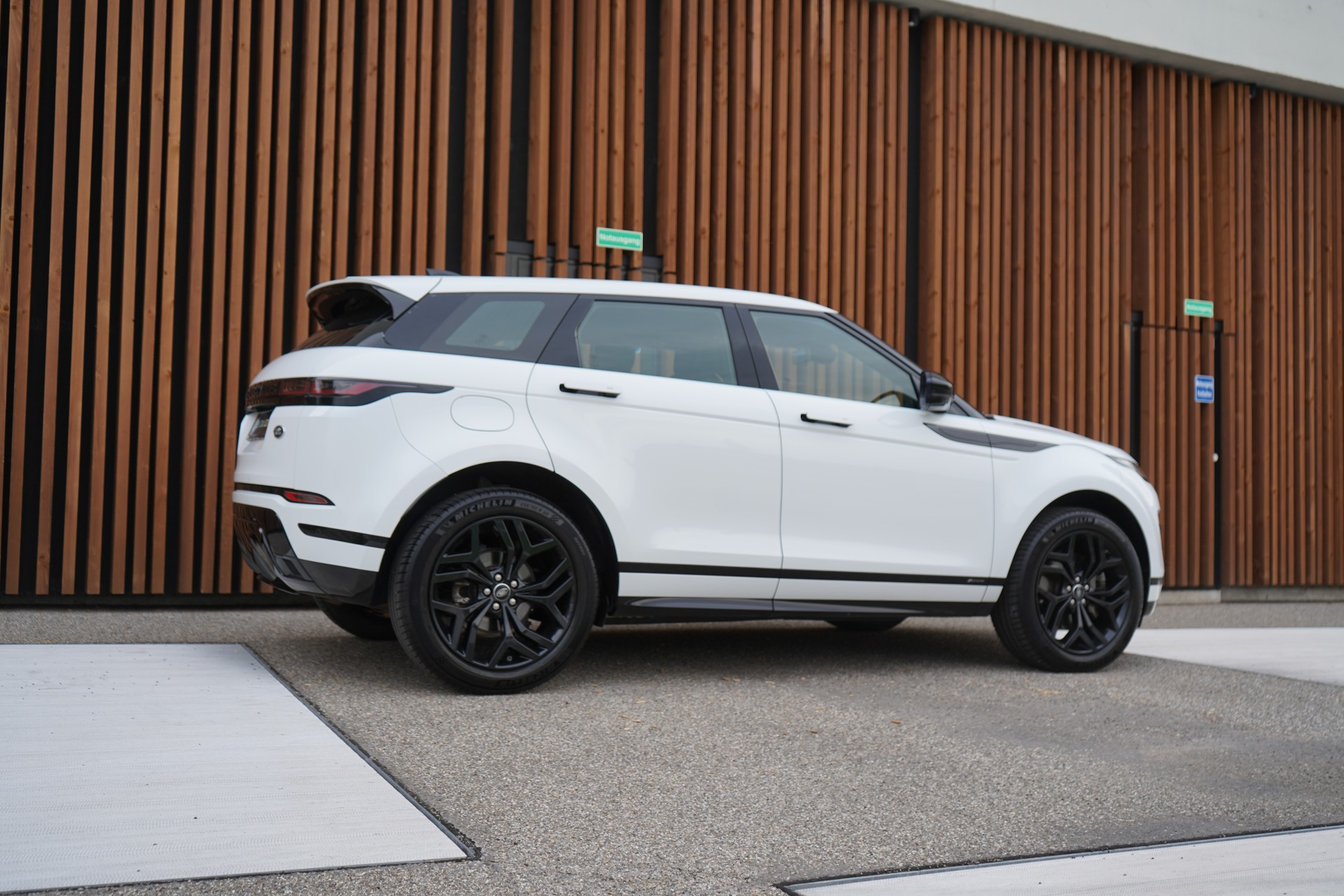 LAND ROVER RANGE ROVER EVOQUE R-DYNAMIC P 200 AT9 l 200 PS-image-10