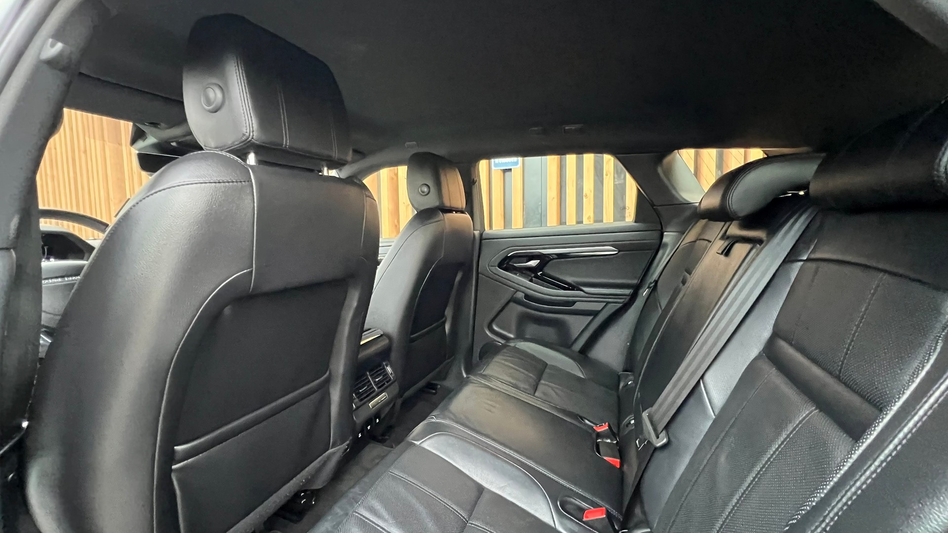 LAND ROVER RANGE ROVER EVOQUE R-DYNAMIC P 200 AT9 l 200 PS-image-28