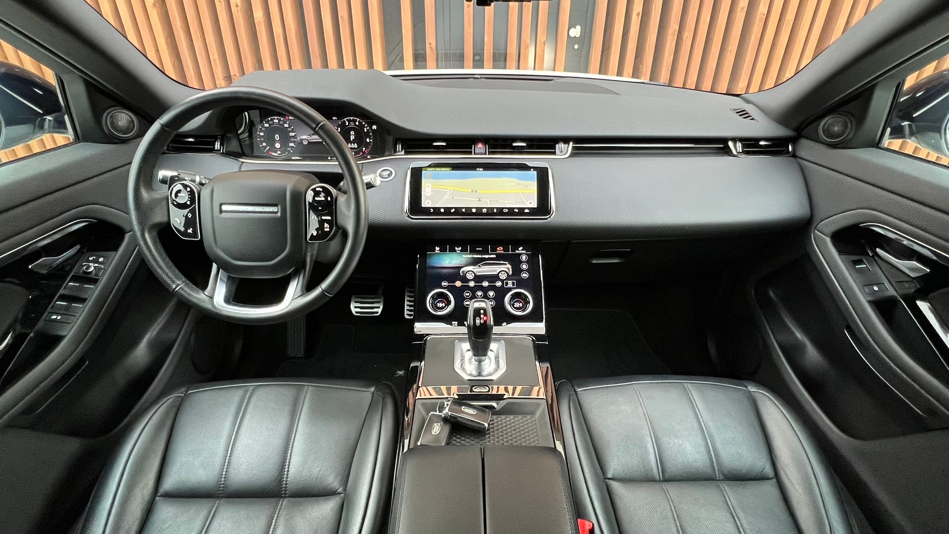 LAND ROVER RANGE ROVER EVOQUE R-DYNAMIC P 200 AT9 l 200 PS-image-19