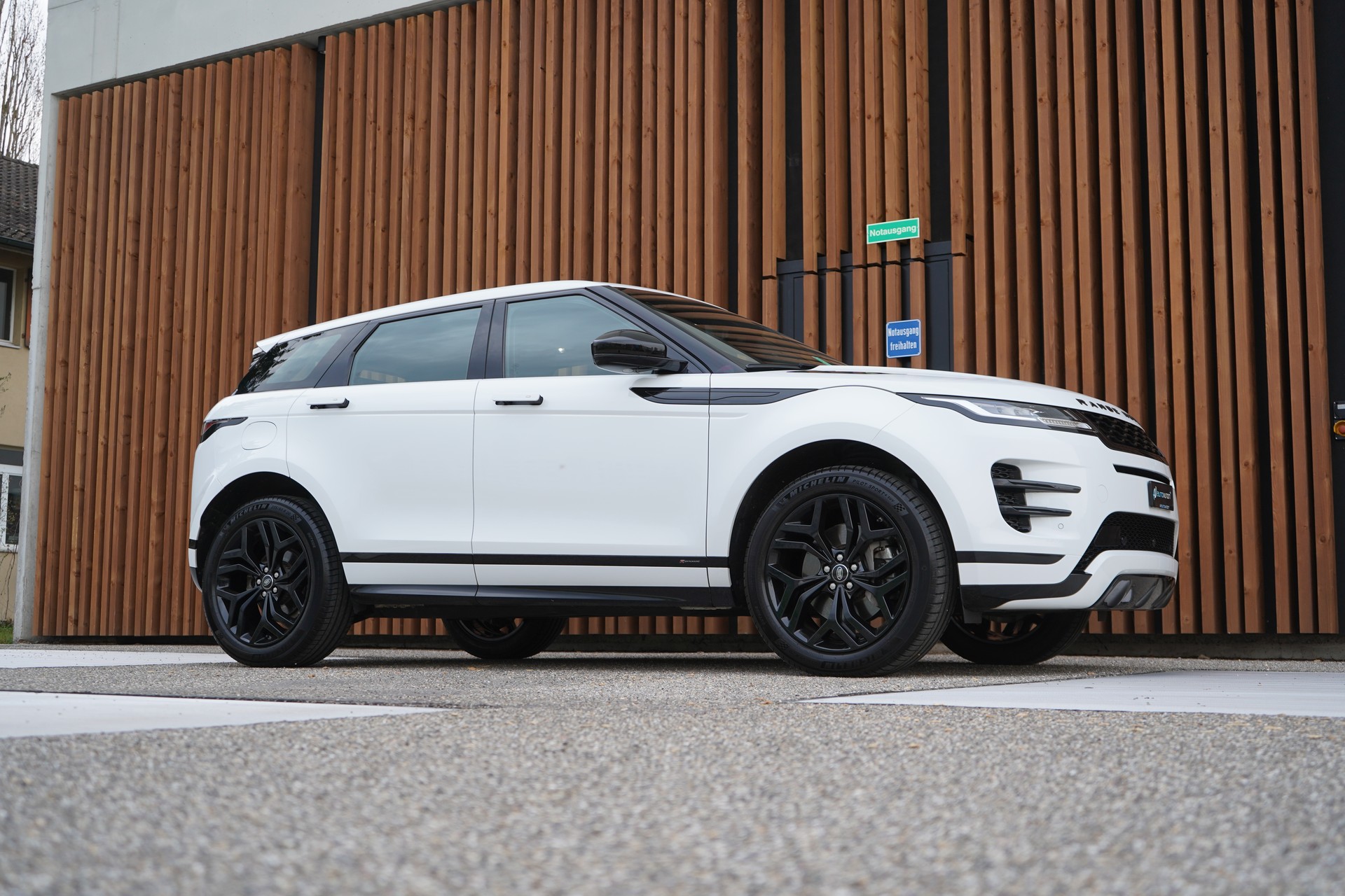 LAND ROVER RANGE ROVER EVOQUE R-DYNAMIC P 200 AT9 l 200 PS-image-7