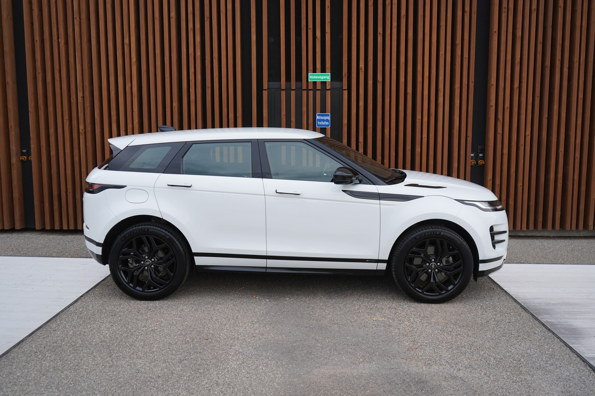 LAND ROVER RANGE ROVER EVOQUE R-DYNAMIC P 200 AT9 l 200 PS-image-5