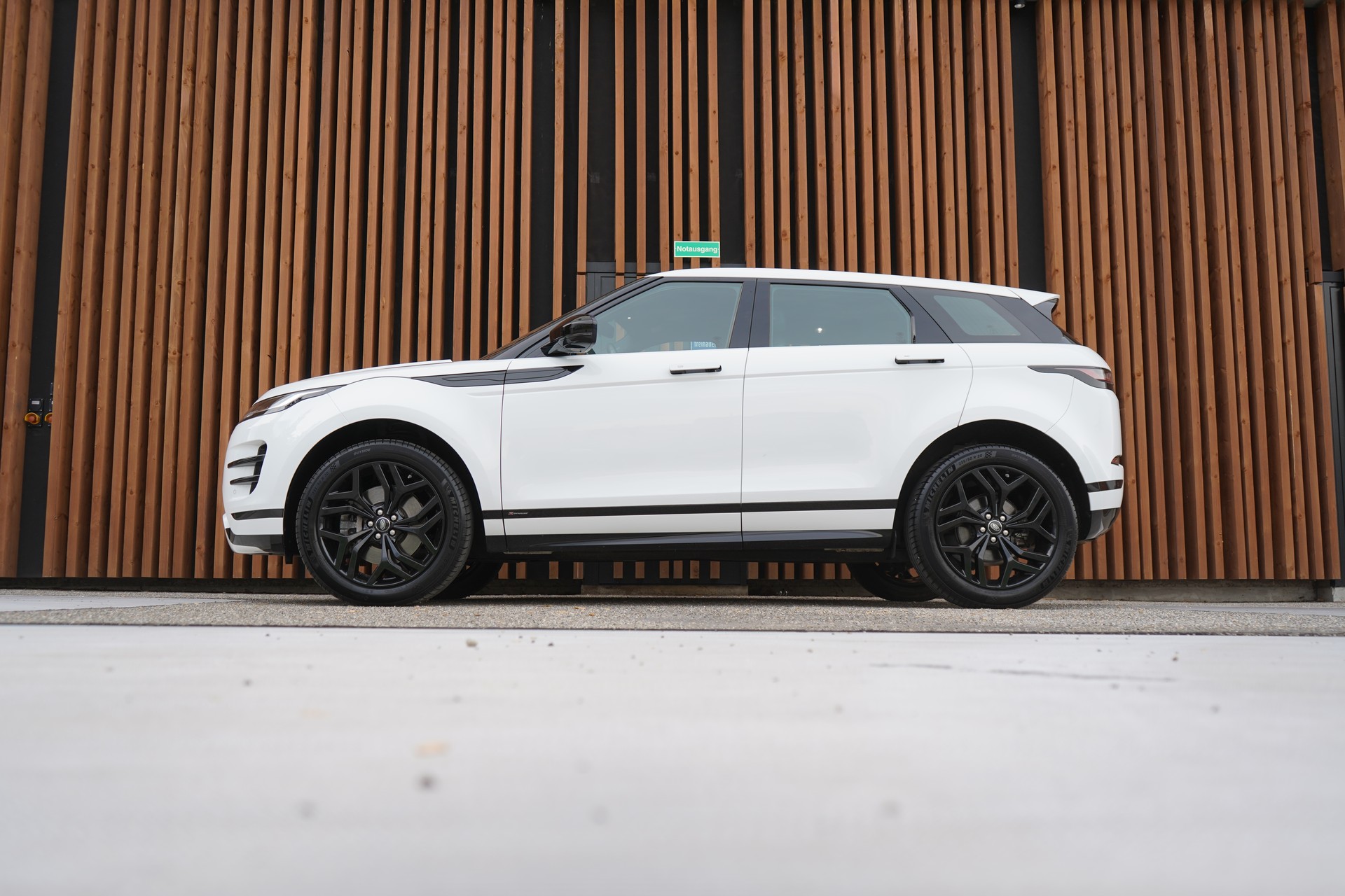 LAND ROVER RANGE ROVER EVOQUE R-DYNAMIC P 200 AT9 l 200 PS-image-3