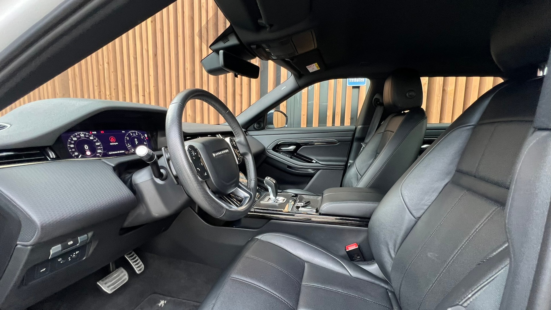 LAND ROVER RANGE ROVER EVOQUE R-DYNAMIC P 200 AT9 l 200 PS-image-24