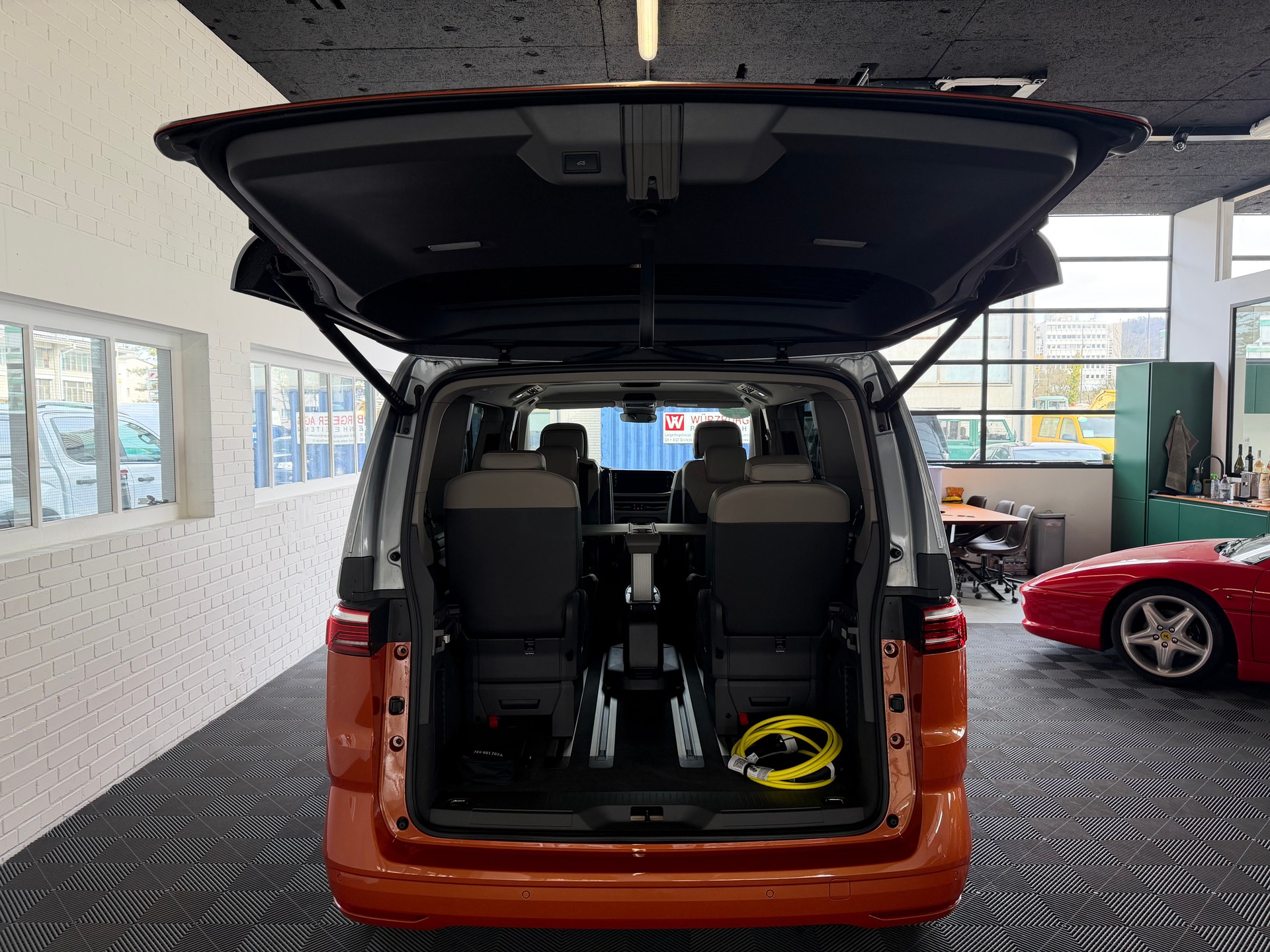 VW Multivan 1.5 eHybrid '' GOAL EDITION '' Life 4Motion 4X4 DSG-image-10