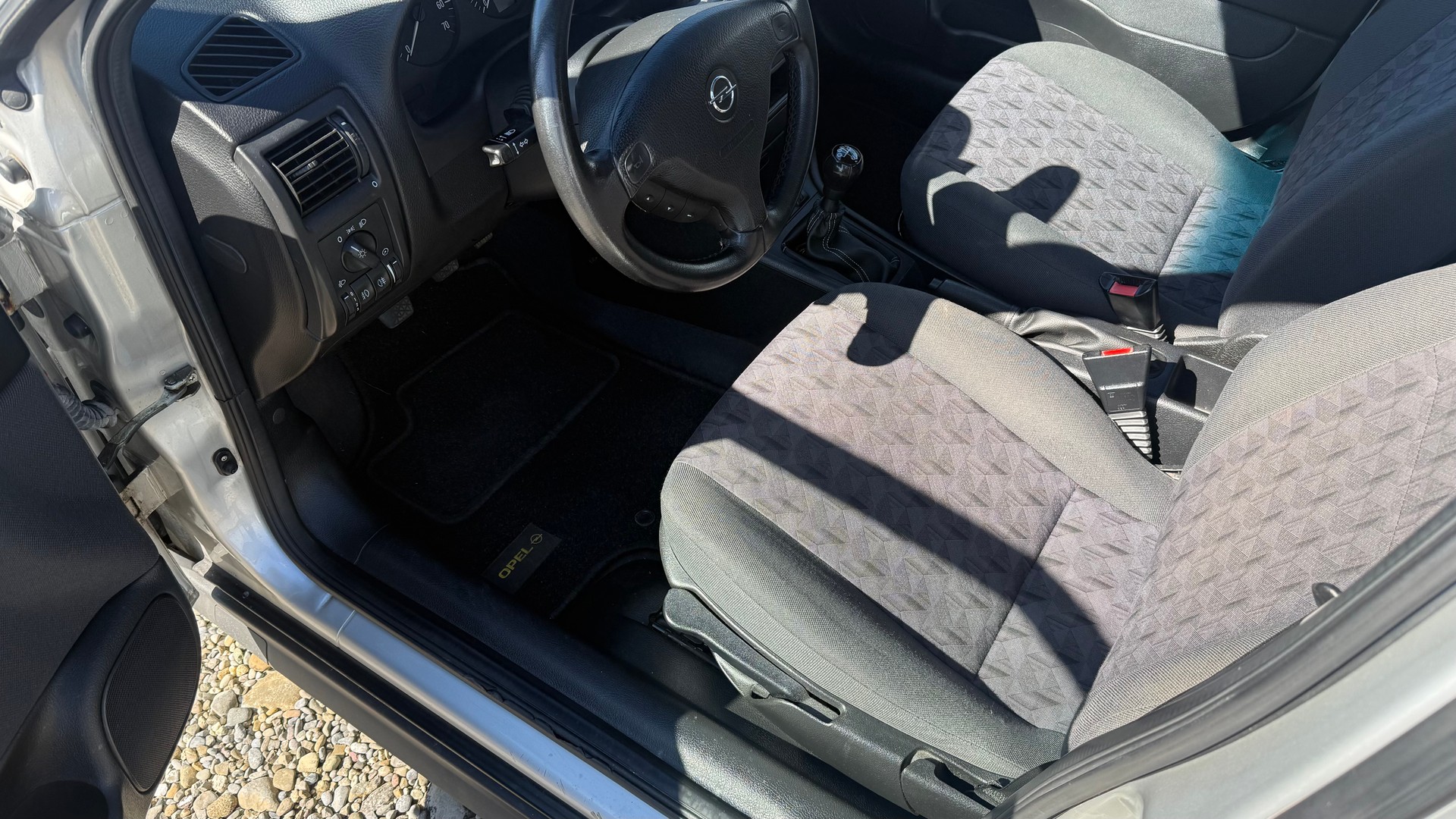 OPEL Astra 1.6i 16V Linea Fresca-image-1