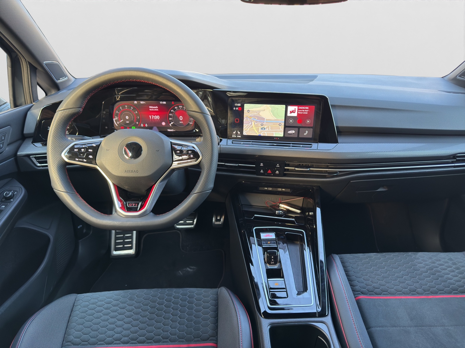 VW Golf 2.0 TSI GTI Clubsport DSG-image-11