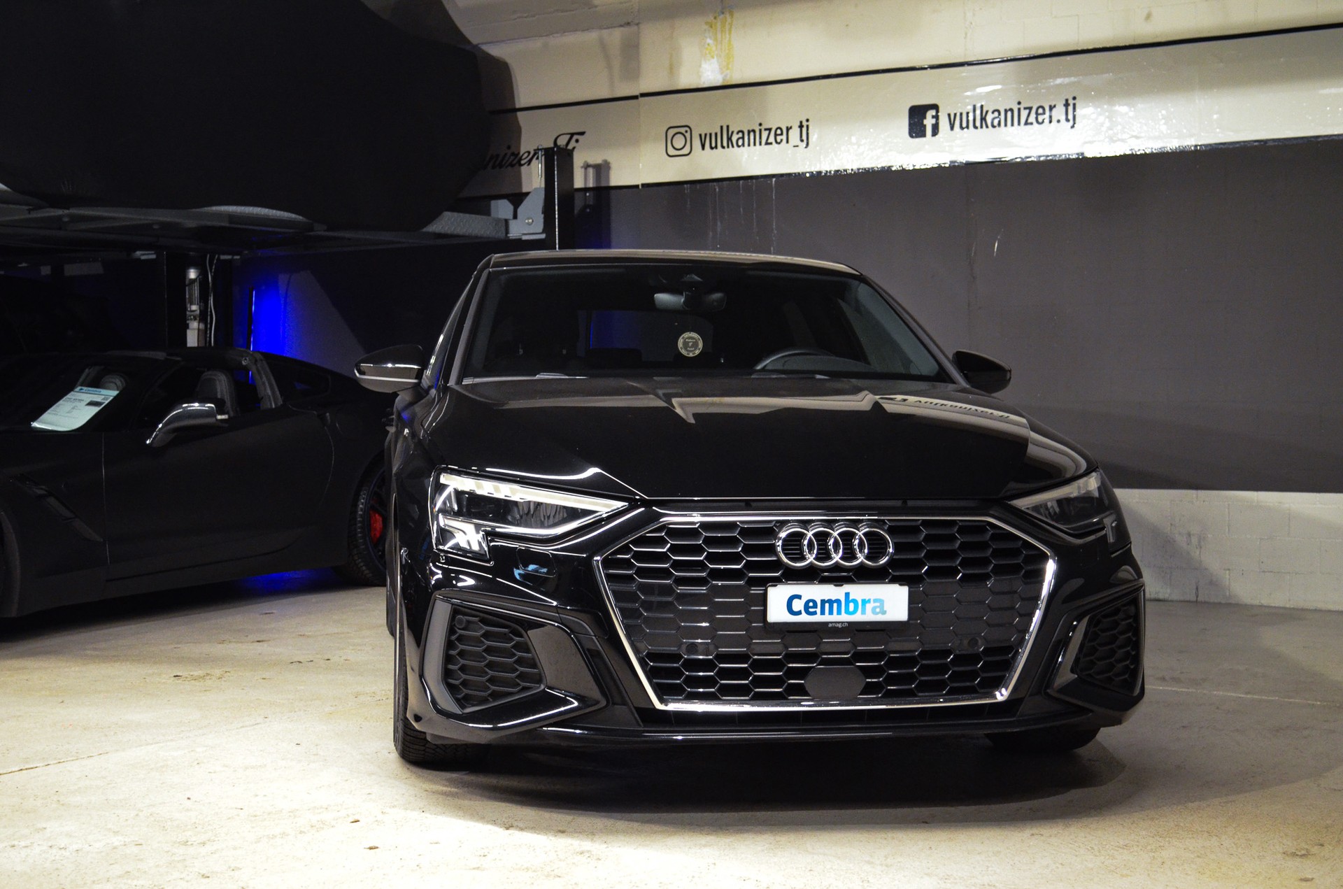 AUDI A3 Sportback 35 TFSI S line Attraction S-tronic-showroom-element-3