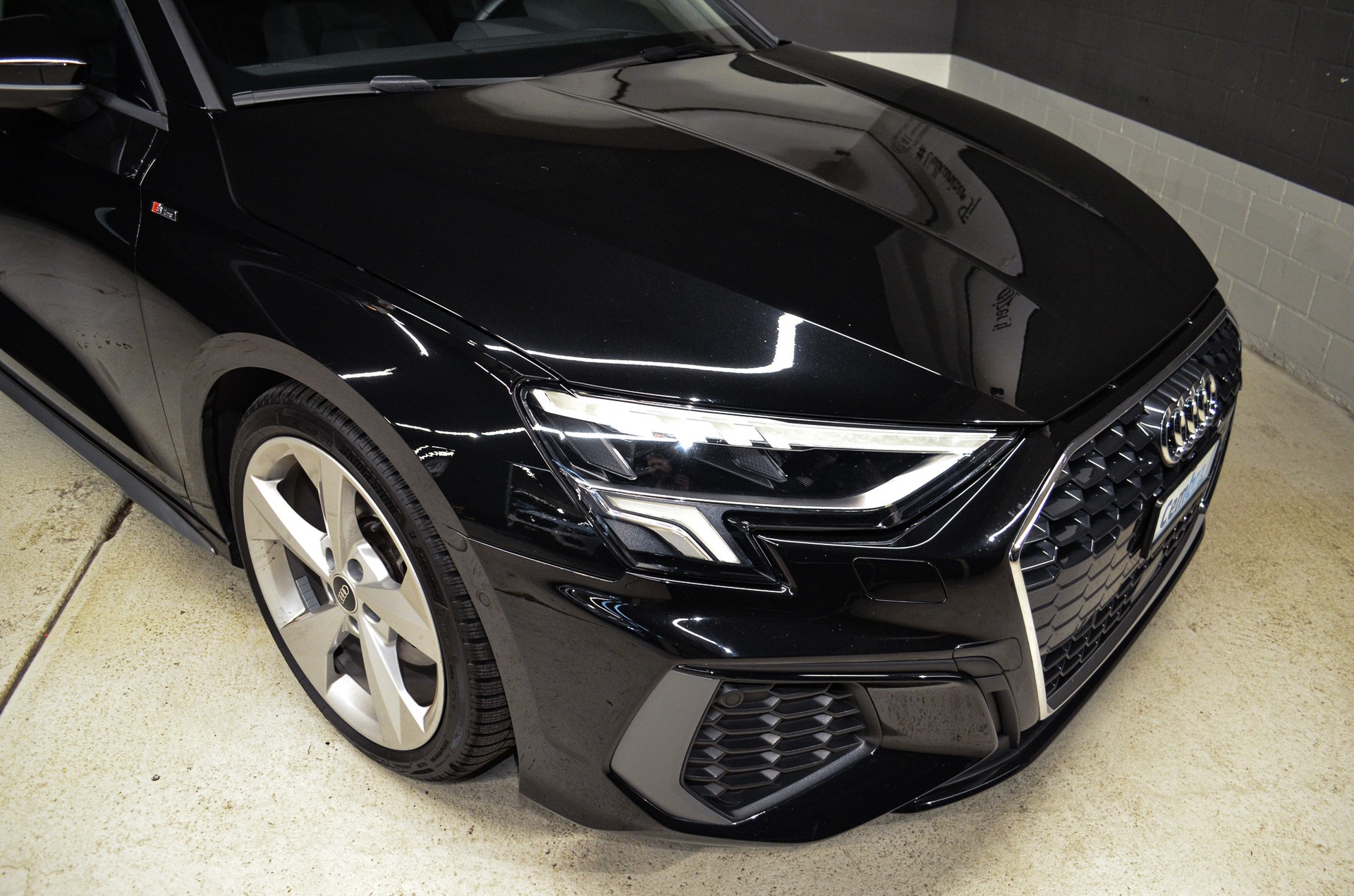 AUDI A3 Sportback 35 TFSI S line Attraction S-tronic-image-4