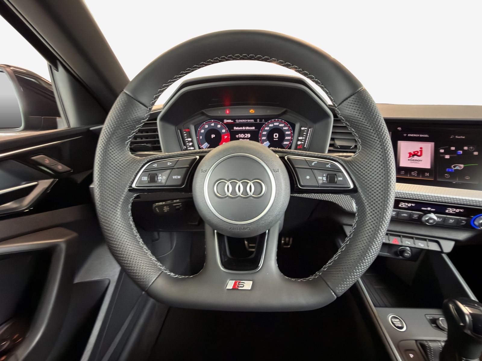 AUDI A1 Sportback 30 TFSI S Line Attraction S-tronic-image-9
