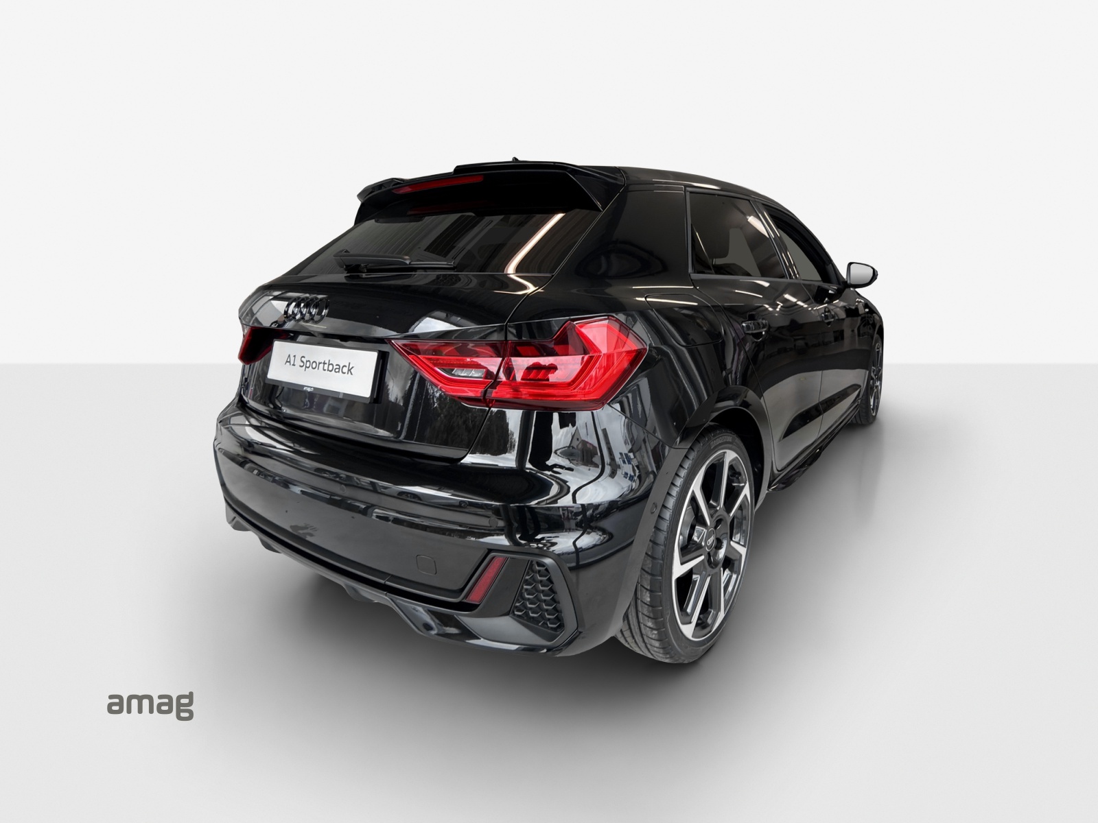 AUDI A1 Sportback 30 TFSI S Line Attraction S-tronic-image-4
