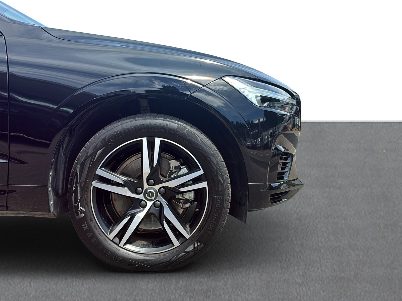 VOLVO XC60 2.0 T8 TE R-Design eAWD-image-16