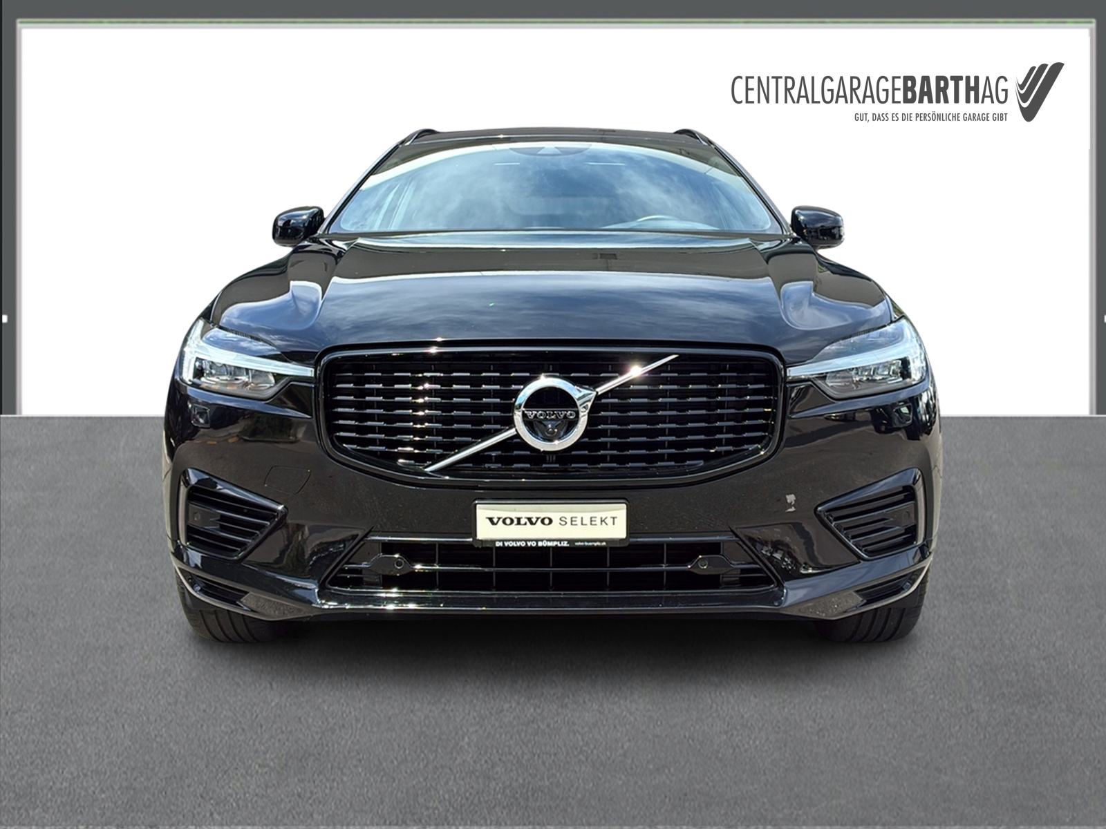 VOLVO XC60 2.0 T8 TE R-Design eAWD-showroom-element-1