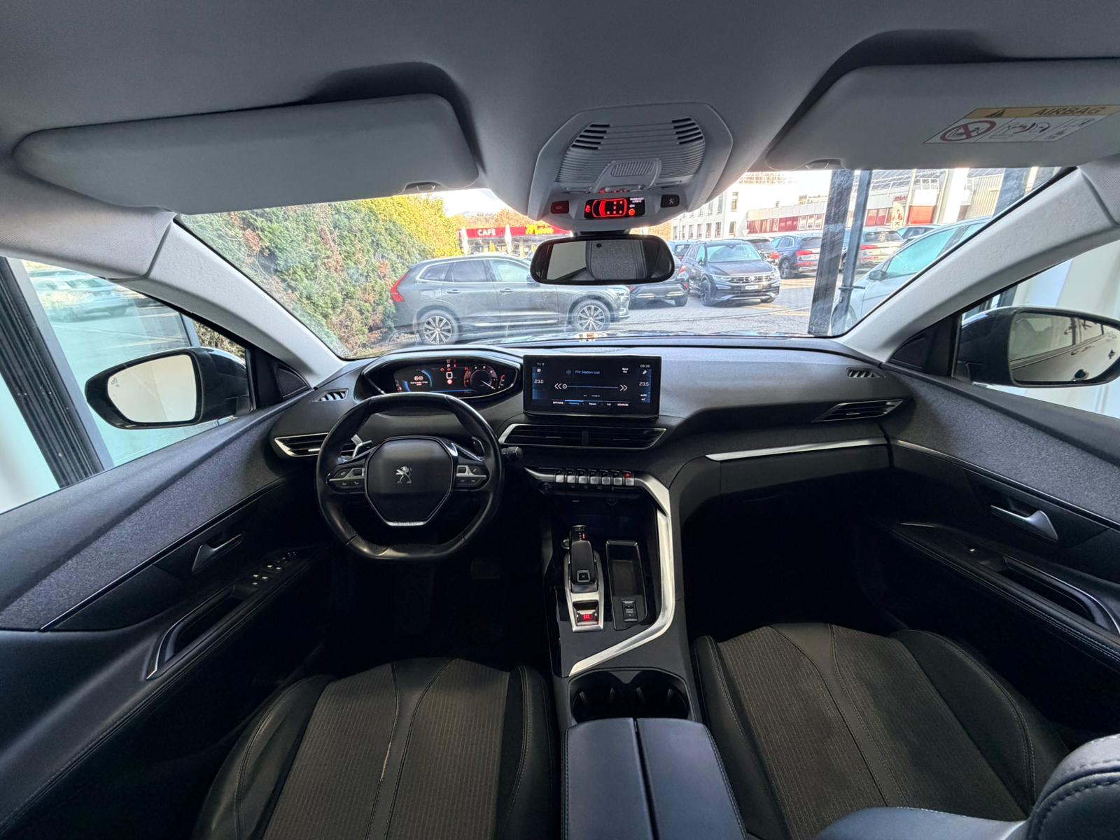 PEUGEOT 5008 1.5 BlueHDi Allure Pack EAT8*7 Plätzer*-image-6