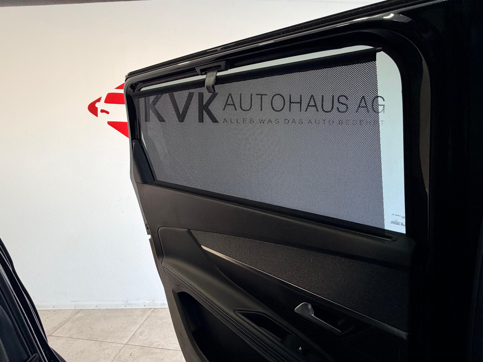 PEUGEOT 5008 1.5 BlueHDi Allure Pack EAT8*7 Plätzer*-image-16