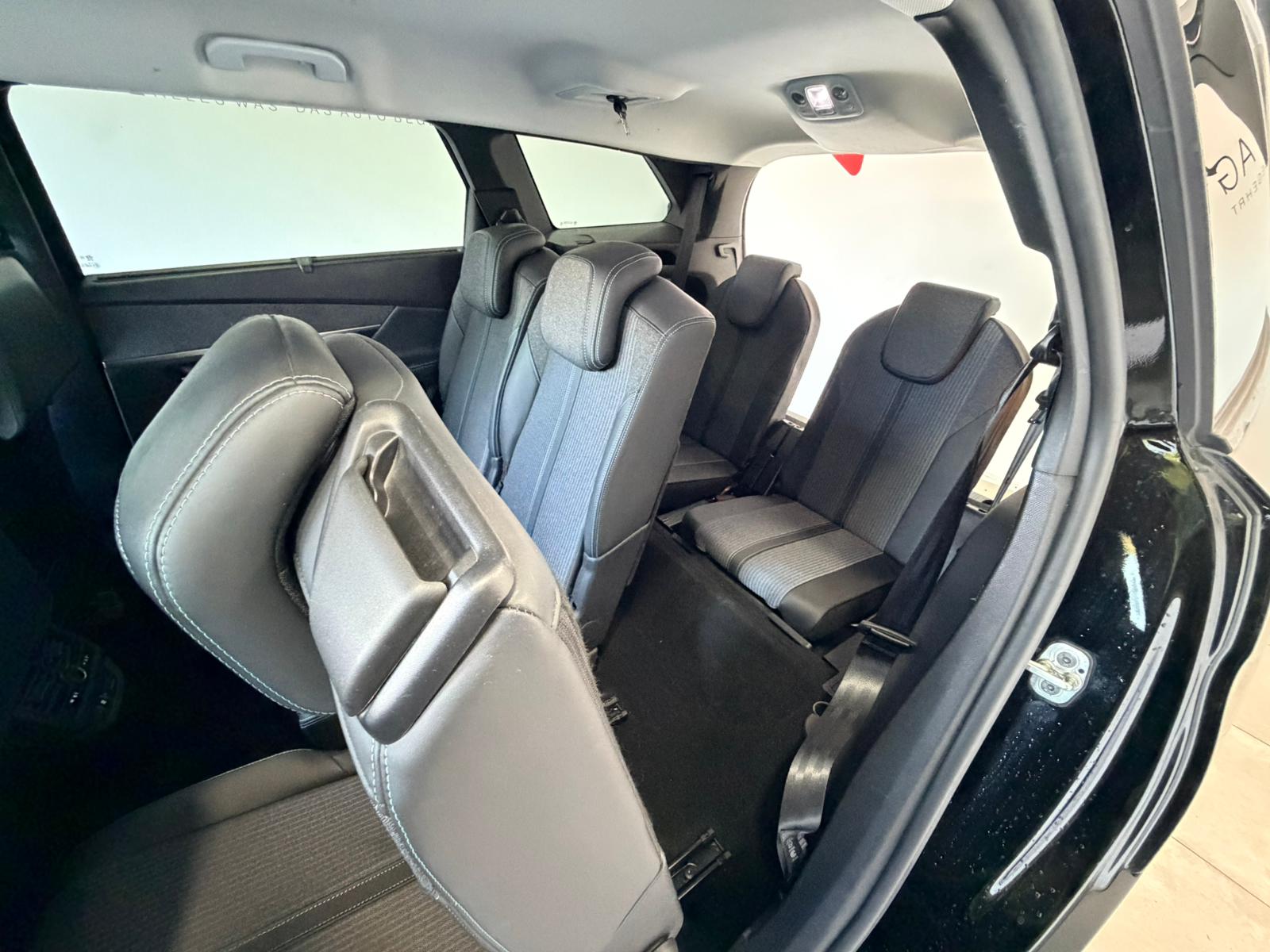 PEUGEOT 5008 1.5 BlueHDi Allure Pack EAT8*7 Plätzer*-image-17