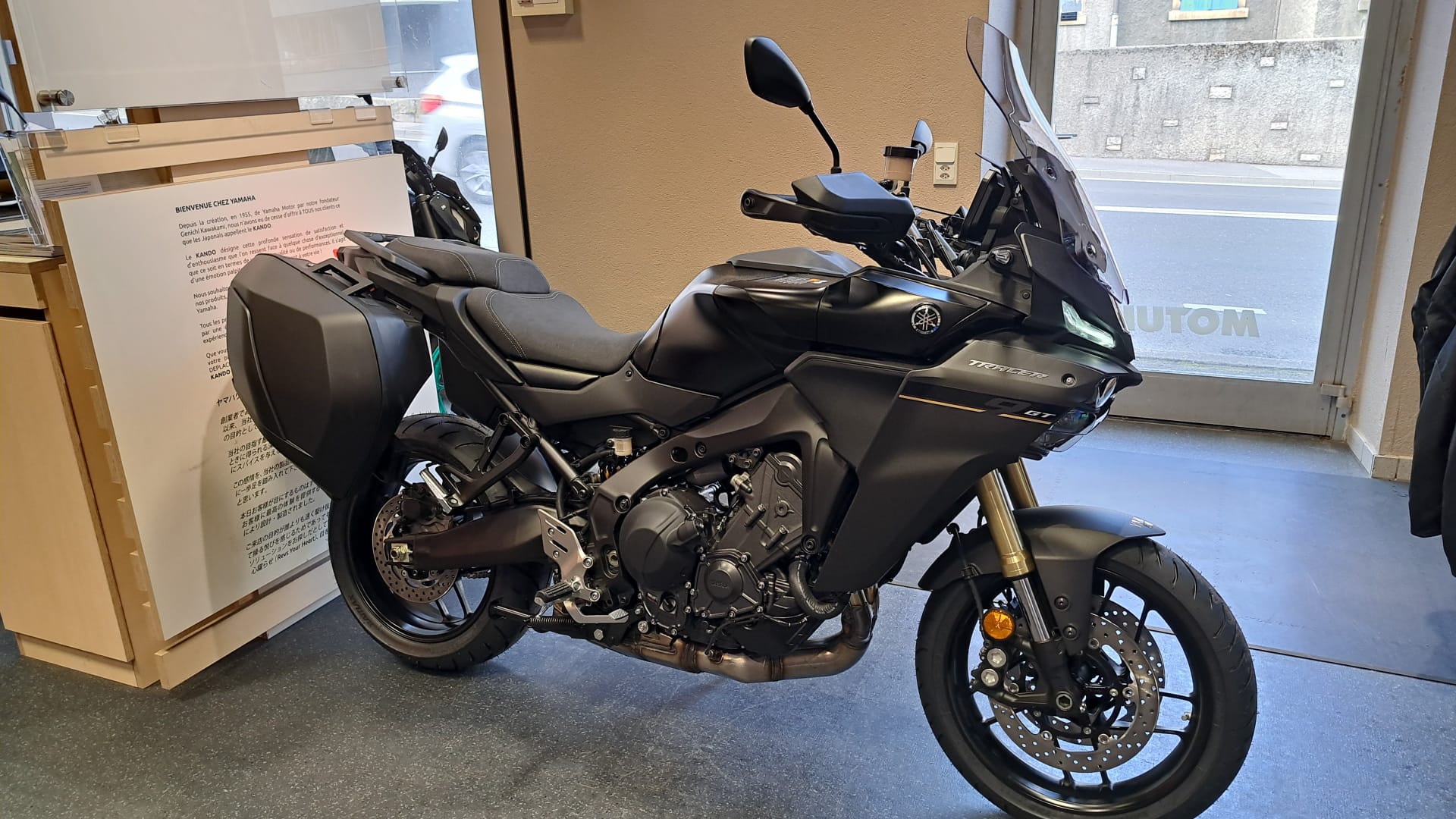 YAMAHA Tracer 9 GT-showroom-element-2