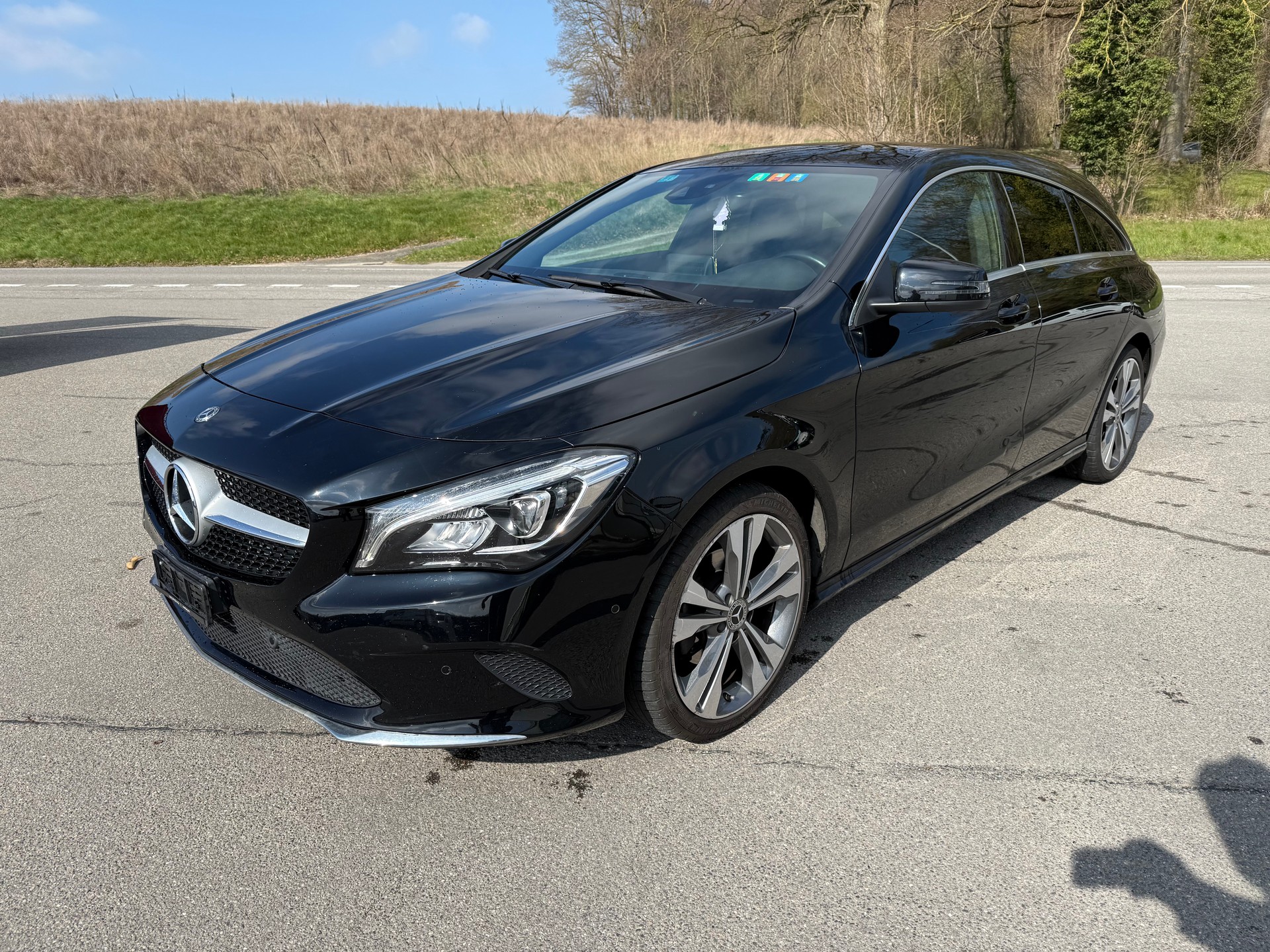 MERCEDES-BENZ CLA Shooting Brake 180 AMG Line 7G-DCT