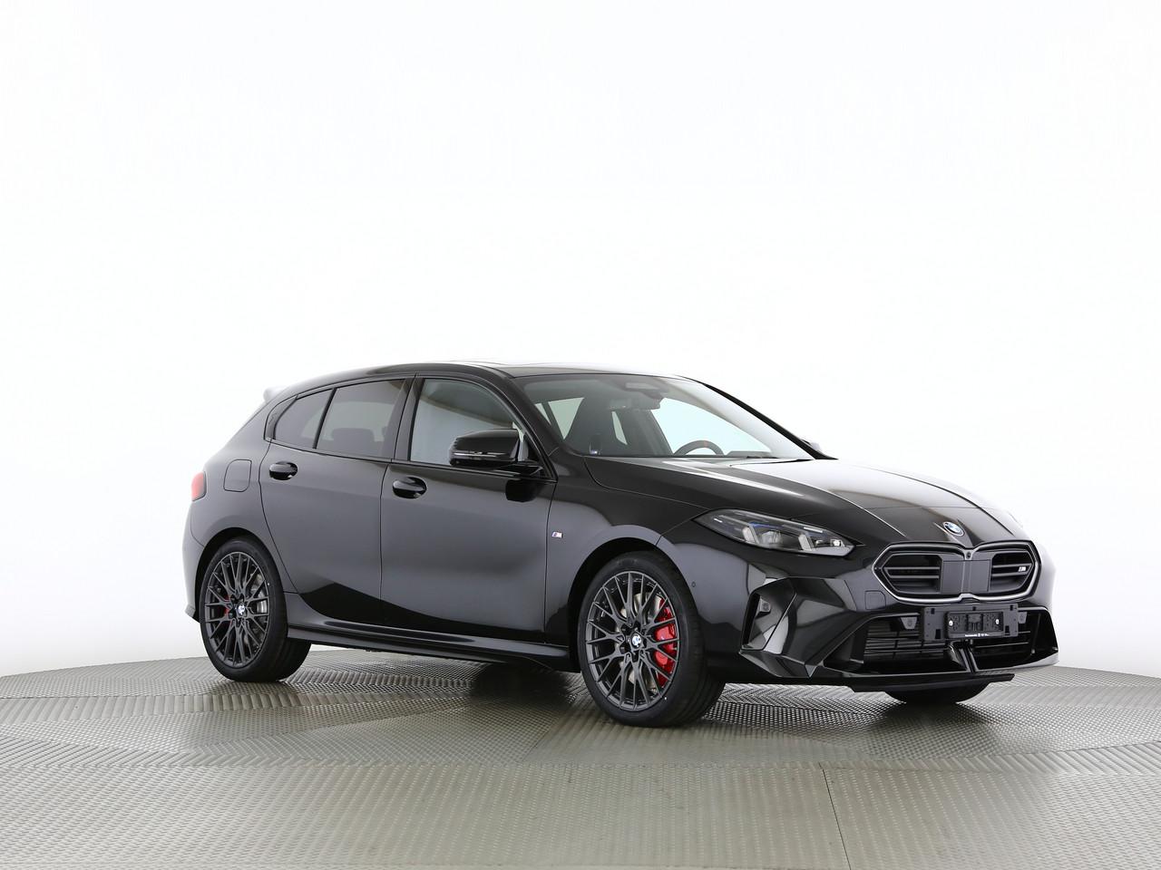 BMW M135i xDrive-image-17