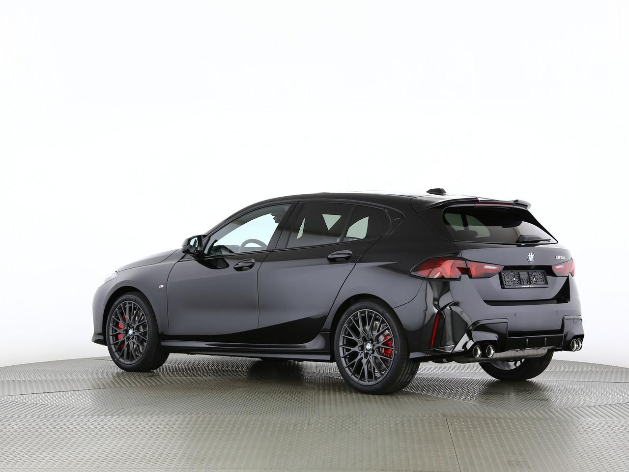 BMW M135i xDrive-image-6