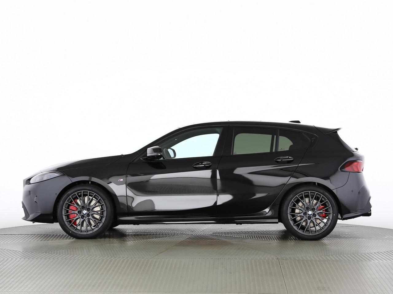 BMW M135i xDrive-image-3