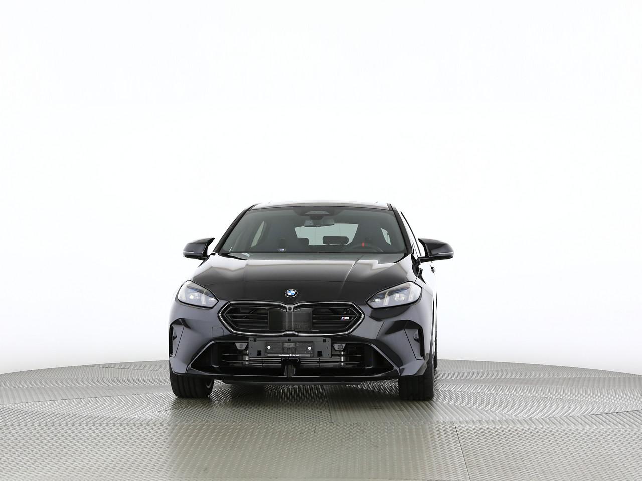 BMW M135i xDrive-image-20