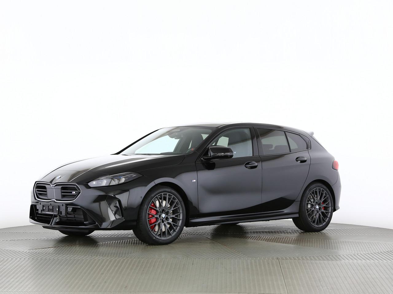 BMW M135i xDrive-image-1