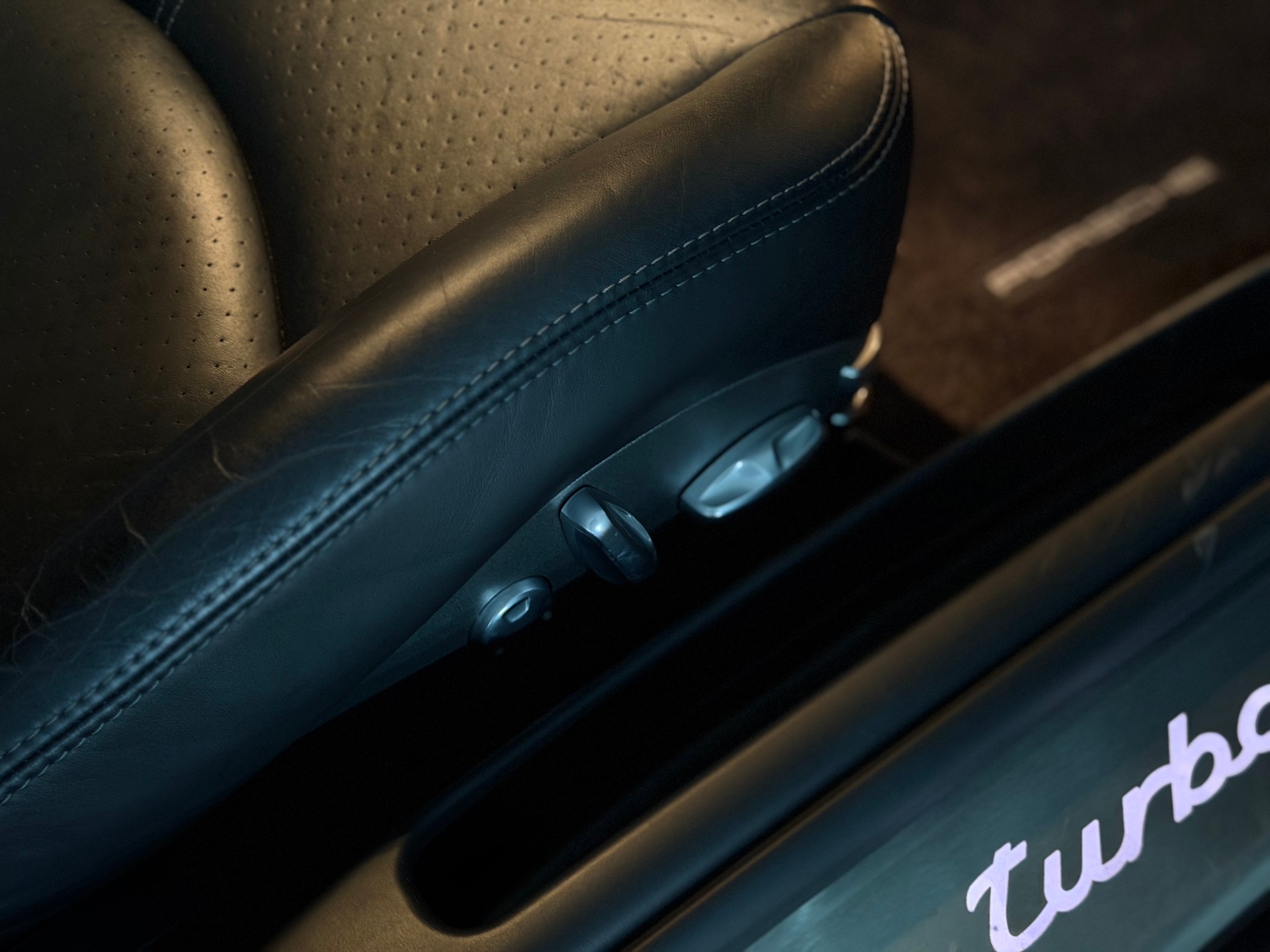 PORSCHE 911 Turbo PDK-image-9