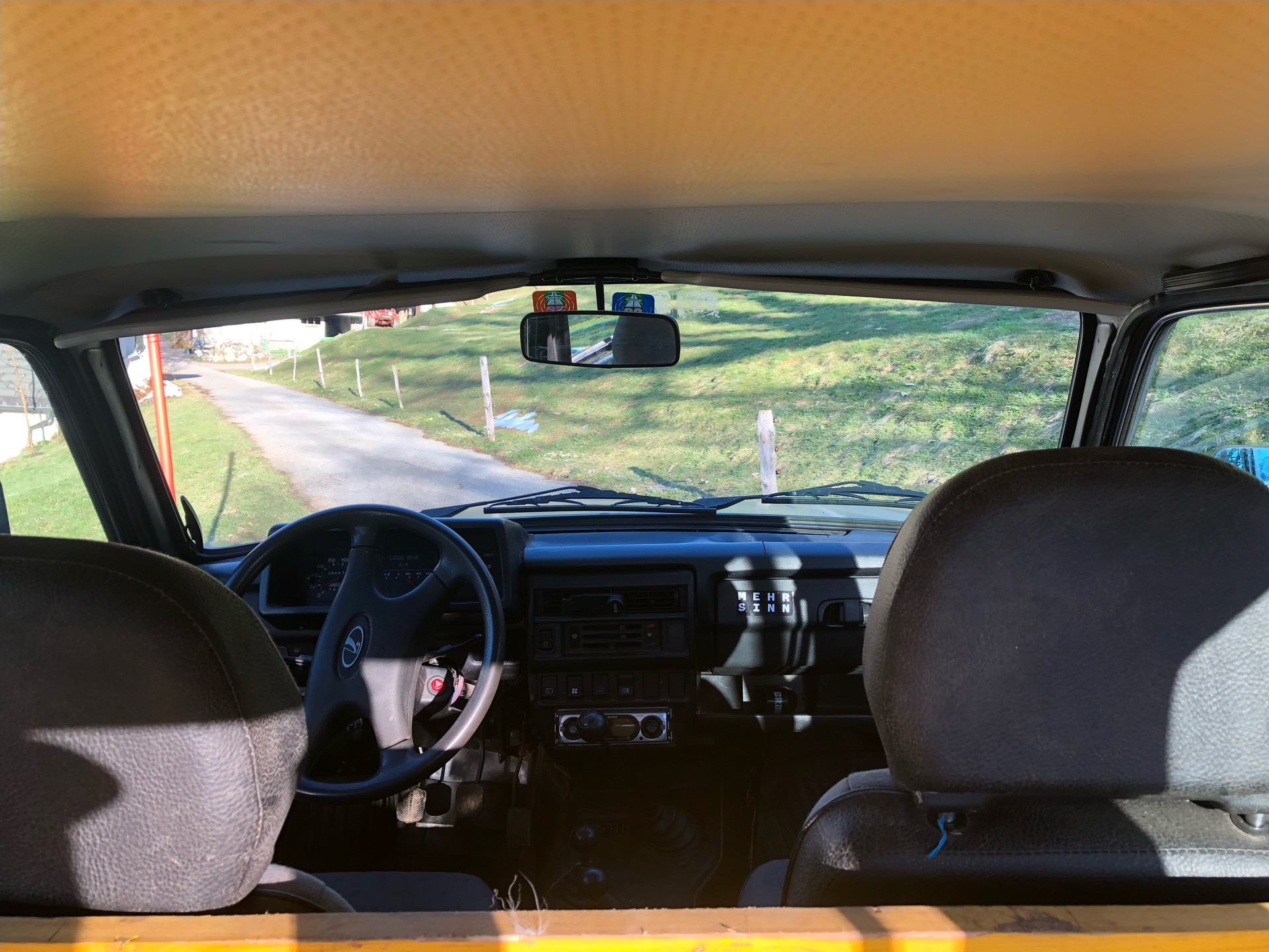 LADA Niva 4x4 1.7i-image-5
