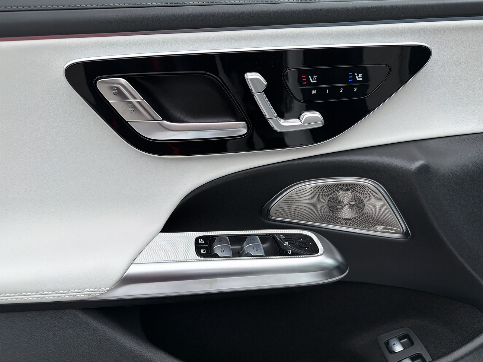 MERCEDES-BENZ E 53 AMG Hybrid 4Matic+ 9G-Tronic-image-11
