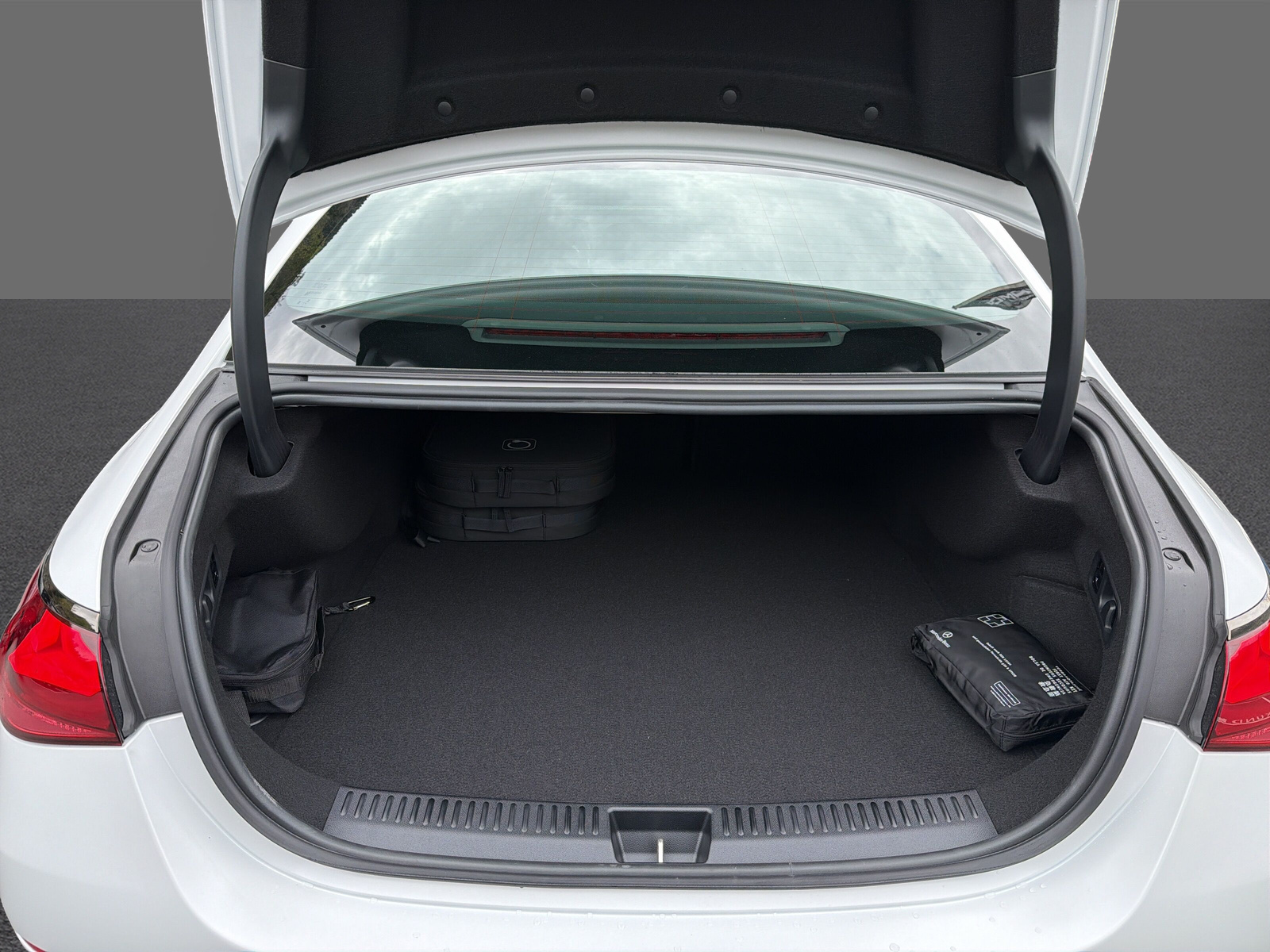 MERCEDES-BENZ E 53 AMG Hybrid 4Matic+ 9G-Tronic-image-19