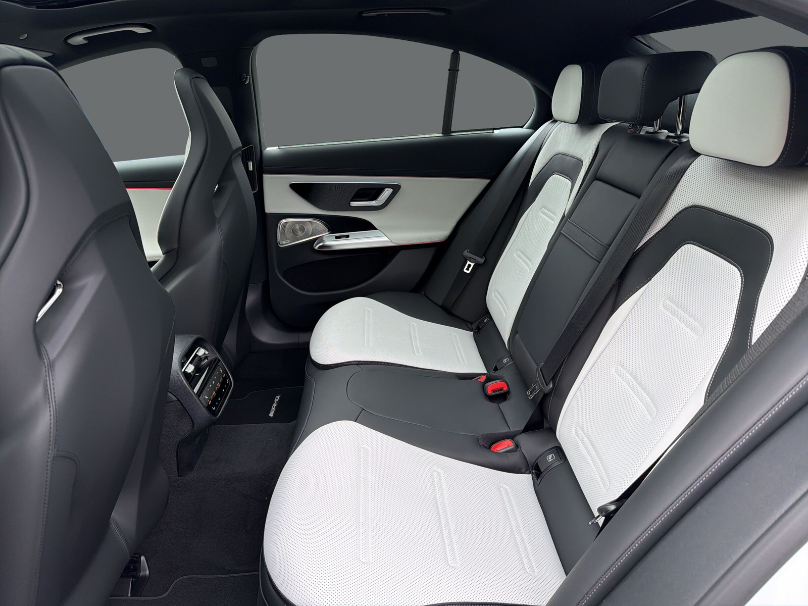 MERCEDES-BENZ E 53 AMG Hybrid 4Matic+ 9G-Tronic-image-13