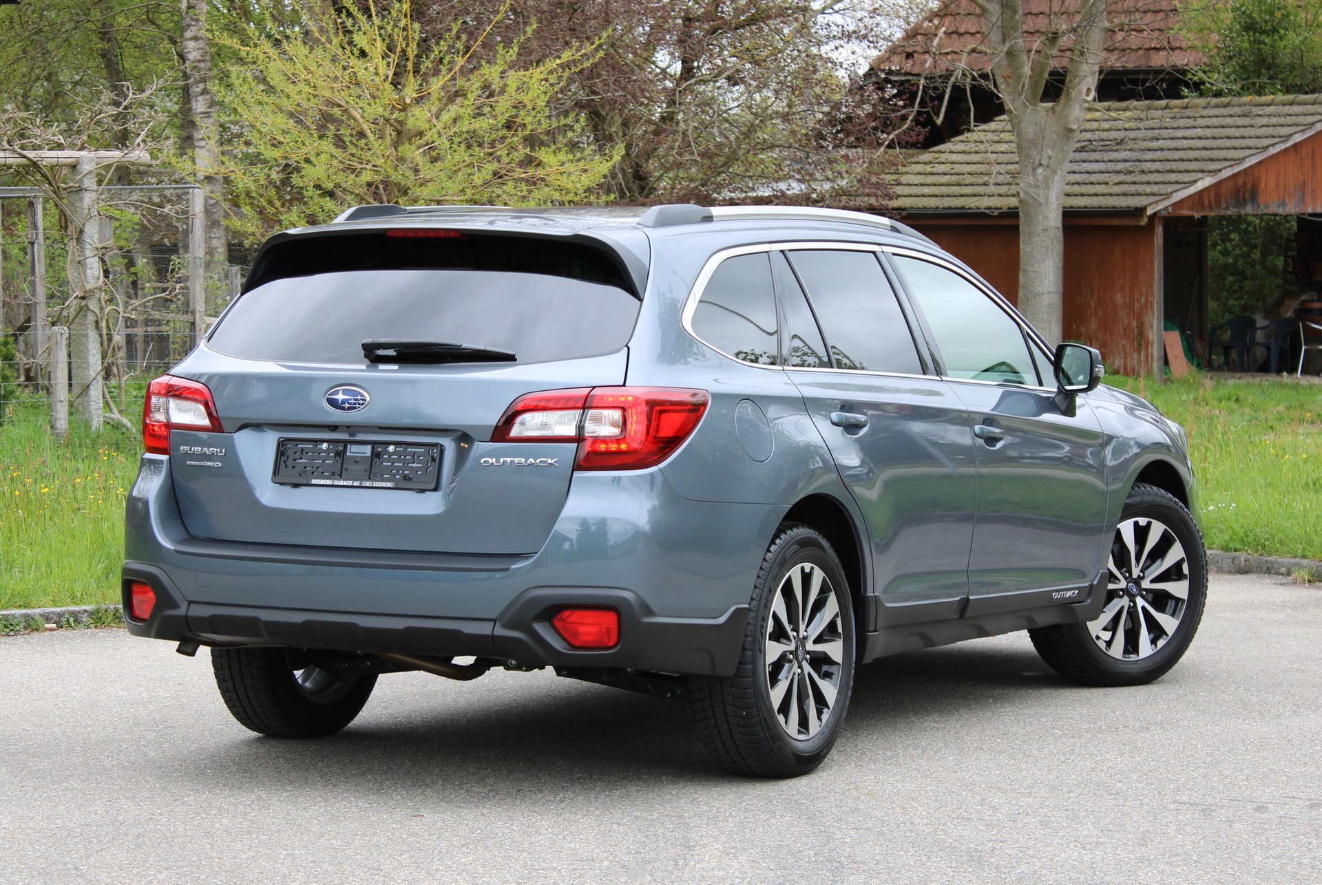 SUBARU Outback 2.5i Luxury AWD Lineartronic-image-7
