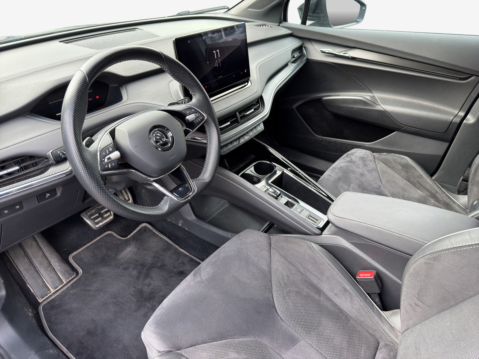 SKODA Enyaq iV 80 SportLine Ultra-image-8