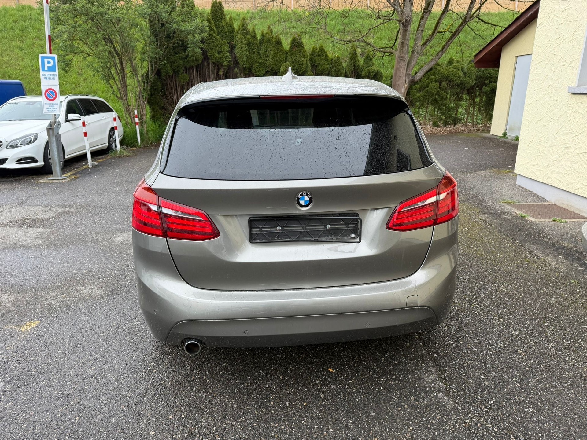 BMW 218d xDrive Active Tourer Sport Line Steptronic-image-3